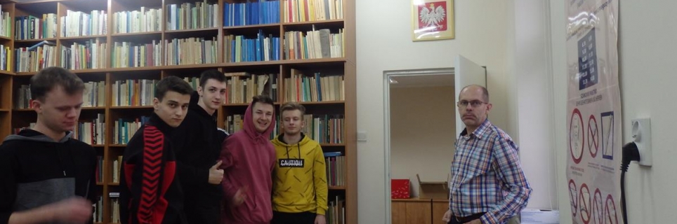 Studenci kierunku Turystyka i Rekreacja w Oddziale Archiwum Państwowego w Koszalinie